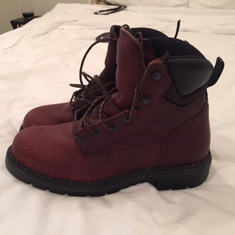 Red Wing Steel Toed Boots - 8.5